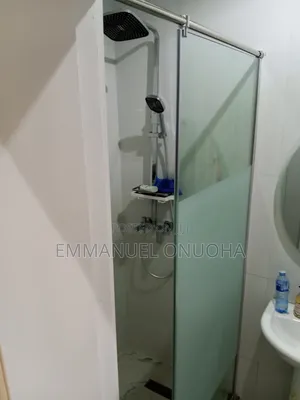 Supreme Aqua Cubicle