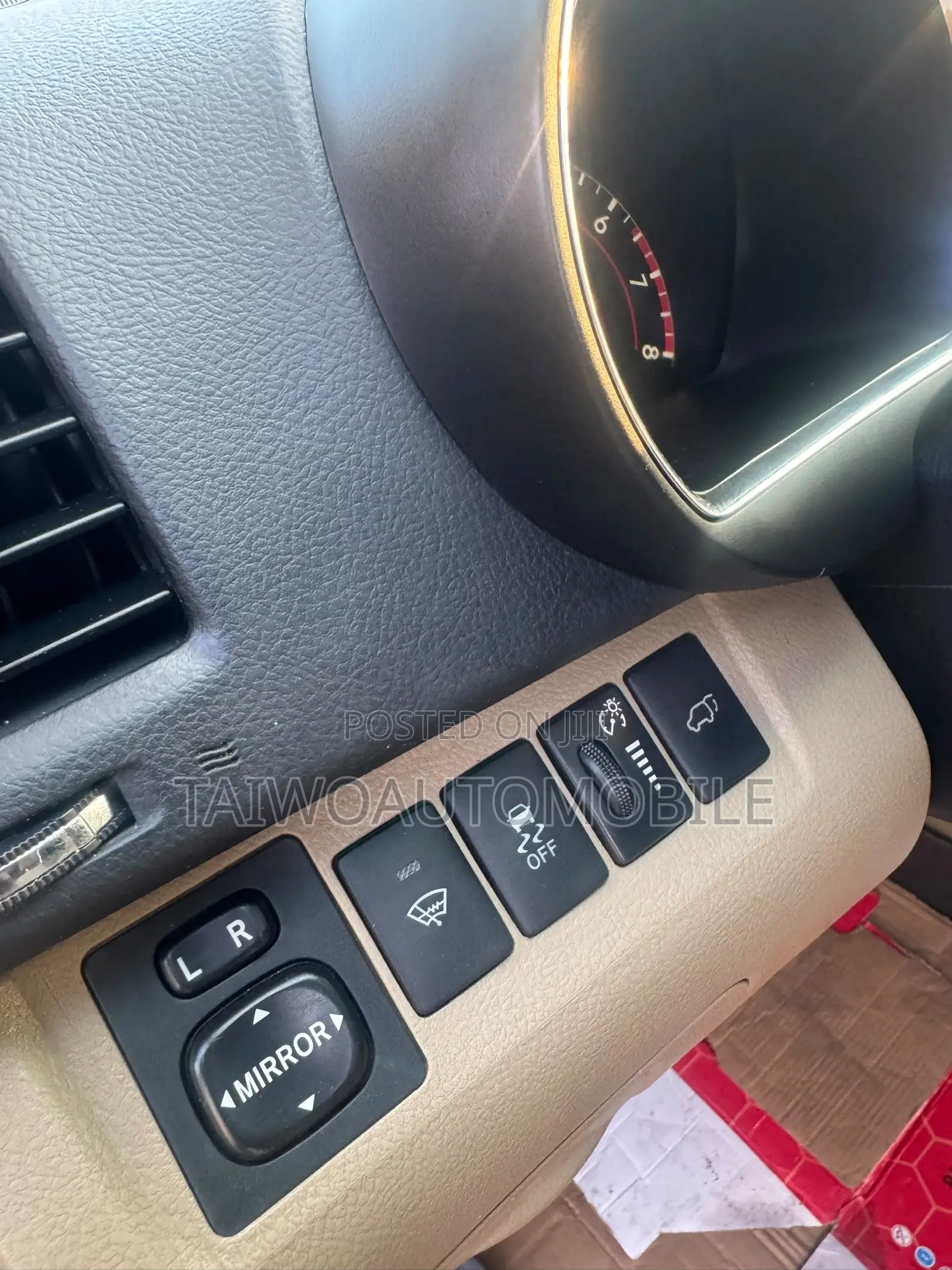 Toyota Highlander 2012 Gold
