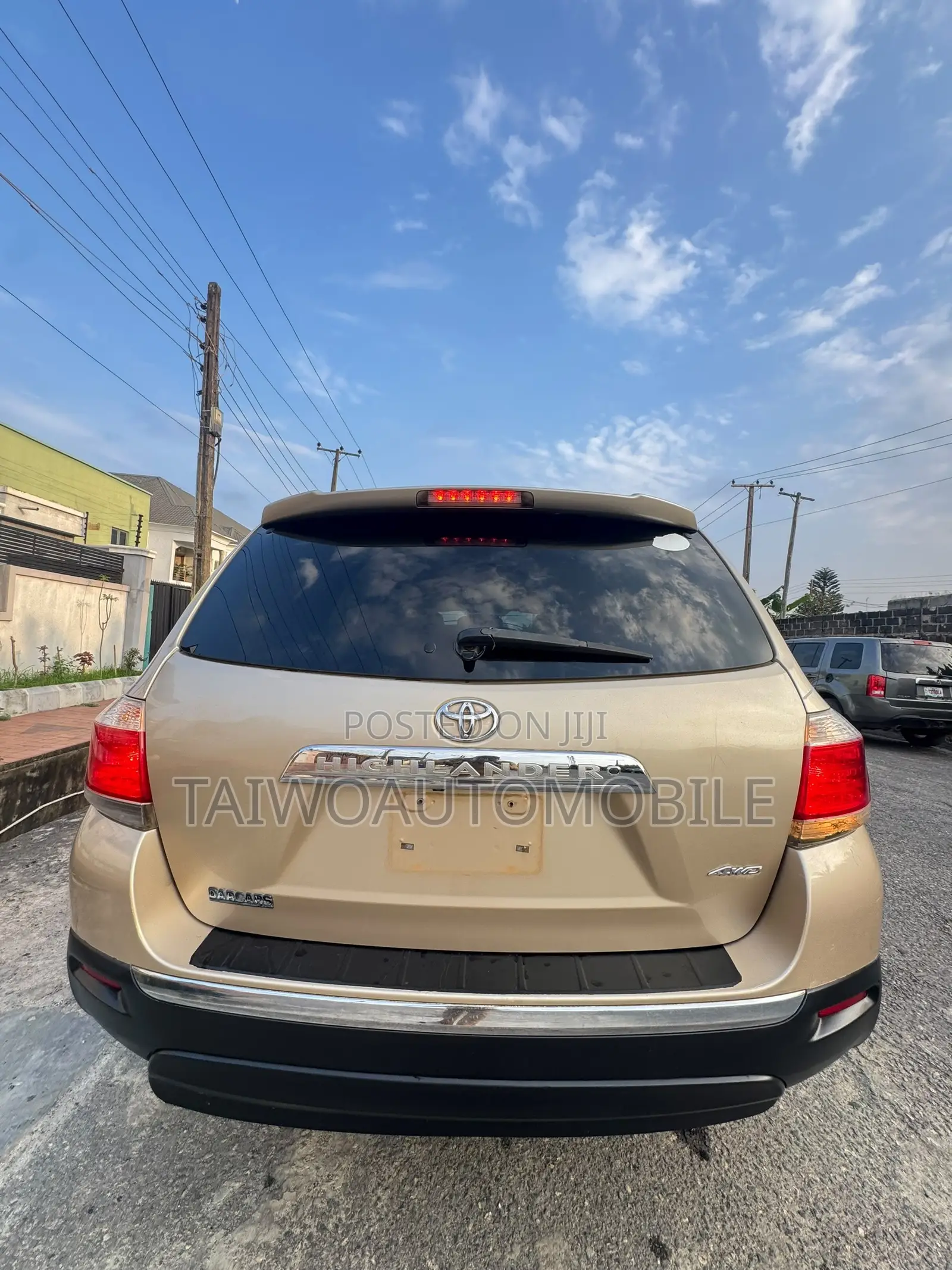 Toyota Highlander 2012 Gold