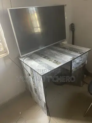 Used Bedroom Study Desk