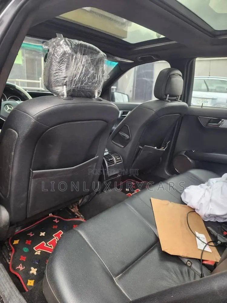 Mercedes-Benz C350 2012 Black
