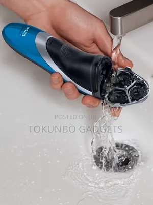 Philips AquaTouch AT890