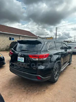 Toyota Highlander 2016 Black