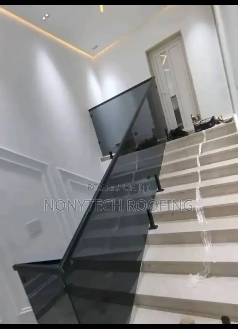 Glass Handrails and Stainless Handrails