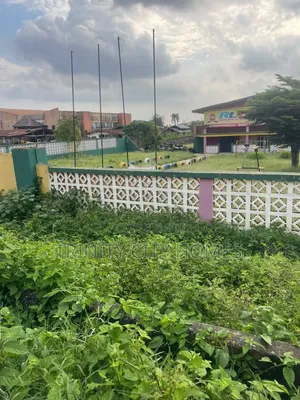 Building Facing the Road for Sale at Ikoyi Quarters Junction, Ile-Ife.