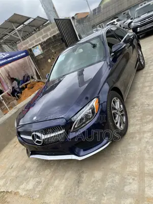 Mercedes-Benz C300 2016 Blue