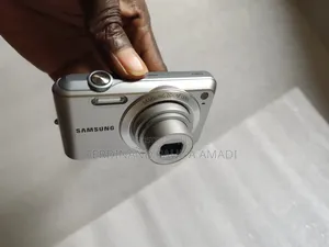 Samsung Digital Photo Video Camera for Vintage Passport Snapping