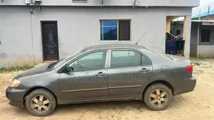 Toyota Corolla LE 2005 Gray