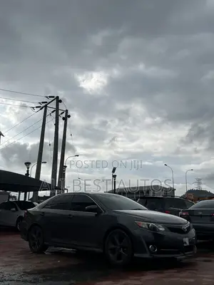 Toyota Camry 2013 Gray
