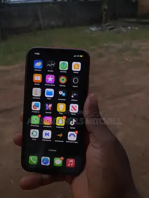 Apple iPhone XR 64 GB Red