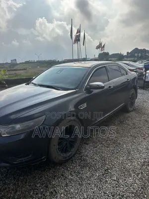 Ford Taurus 2015 Black