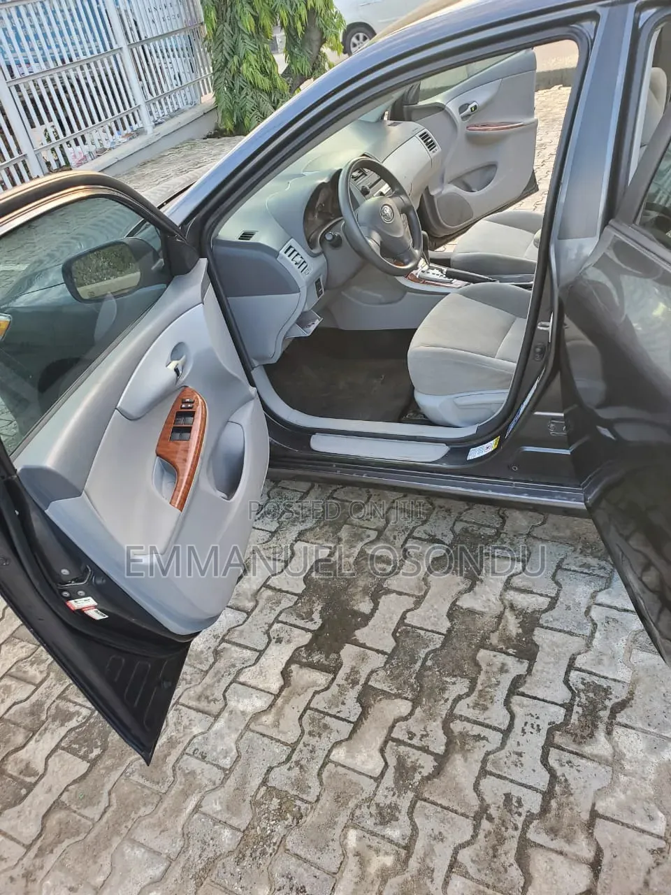 Toyota Corolla 2009 Black