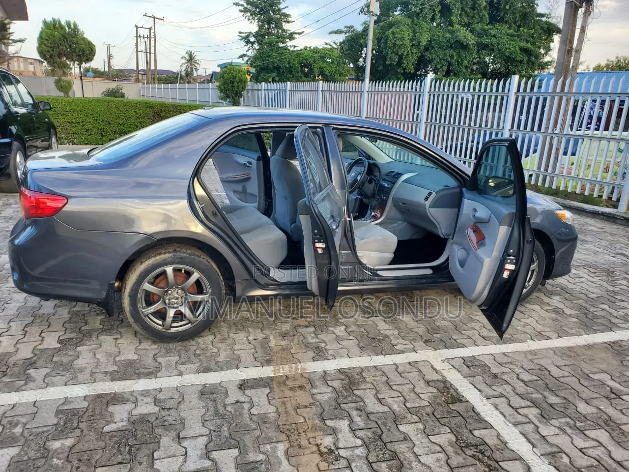 Toyota Corolla 2009 Black