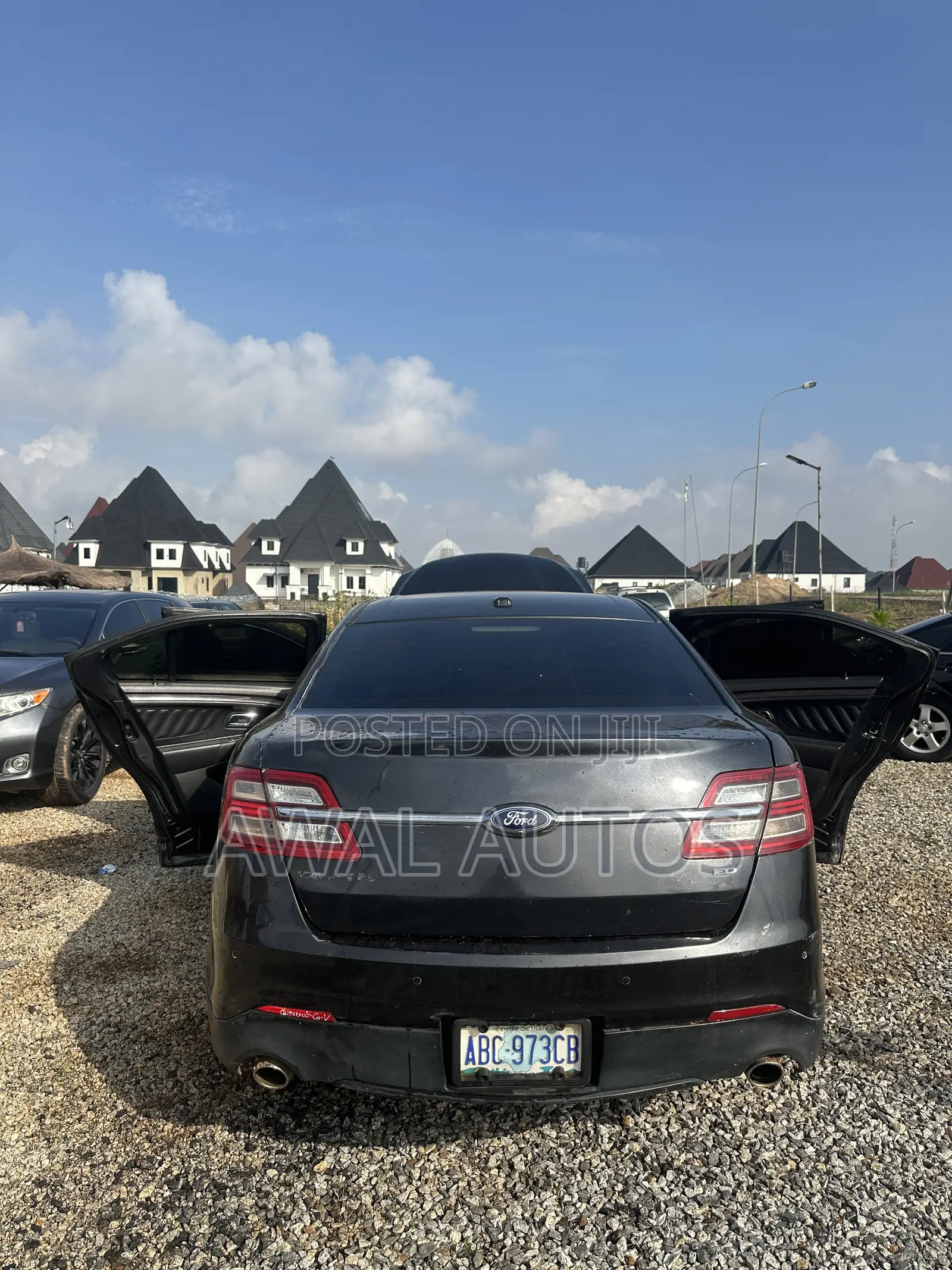 Ford Taurus 2015 Black