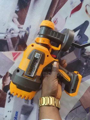 Industrial Rechargeable Ingco Spraying Machine