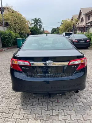 Toyota Camry 2012 Blue