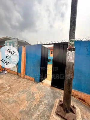 Fastest Sale! Functioning School on 987sqm Urgently for Sale in Kosofe