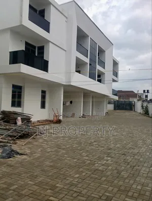 3bdrm Block of Flats in F O1, Kubwa for sale