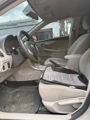 Toyota Corolla 2013 Silver