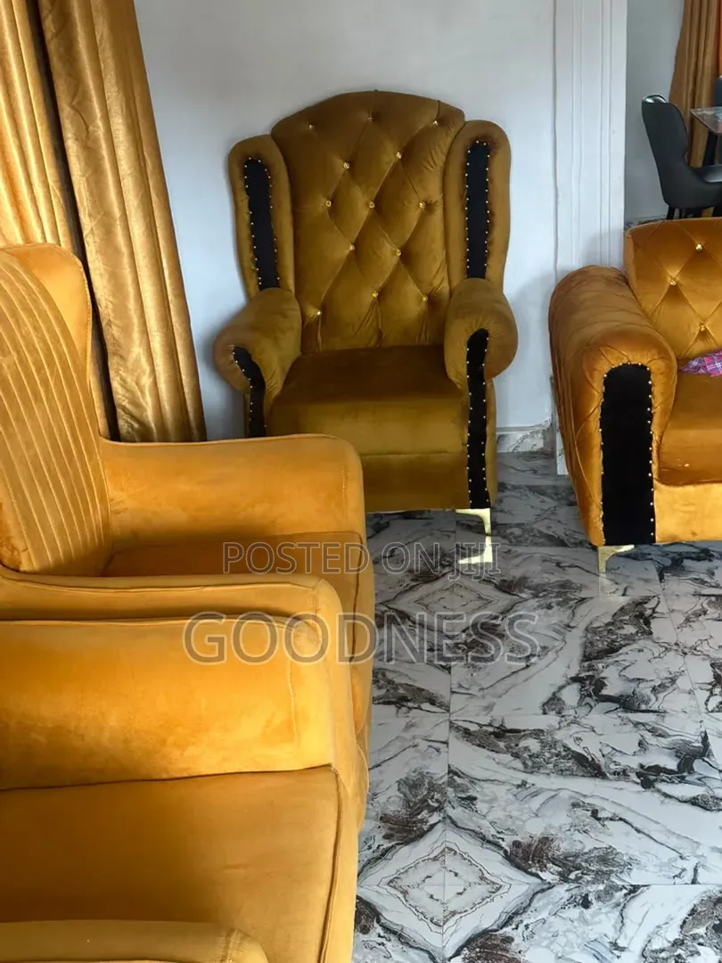 Standard Royal Chairs