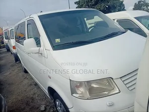 Volkswagen Transporter 2005 White