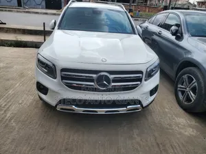 Mercedes-Benz GLB-Class 2021 White