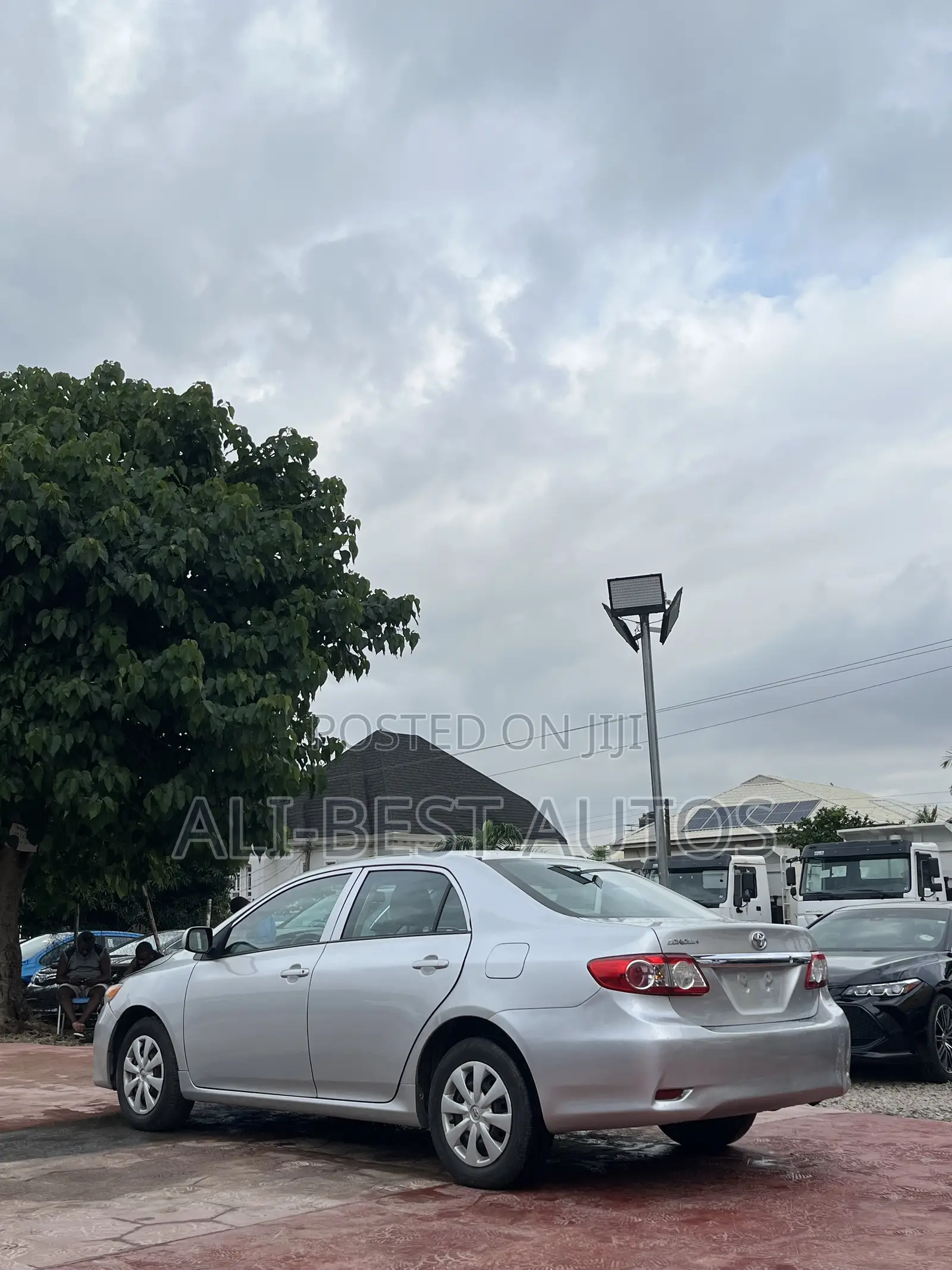 Toyota Corolla 2011 Silver