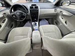 Toyota Corolla 2011 Silver