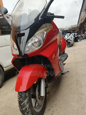 Aprilia Atlantic 2018 Red