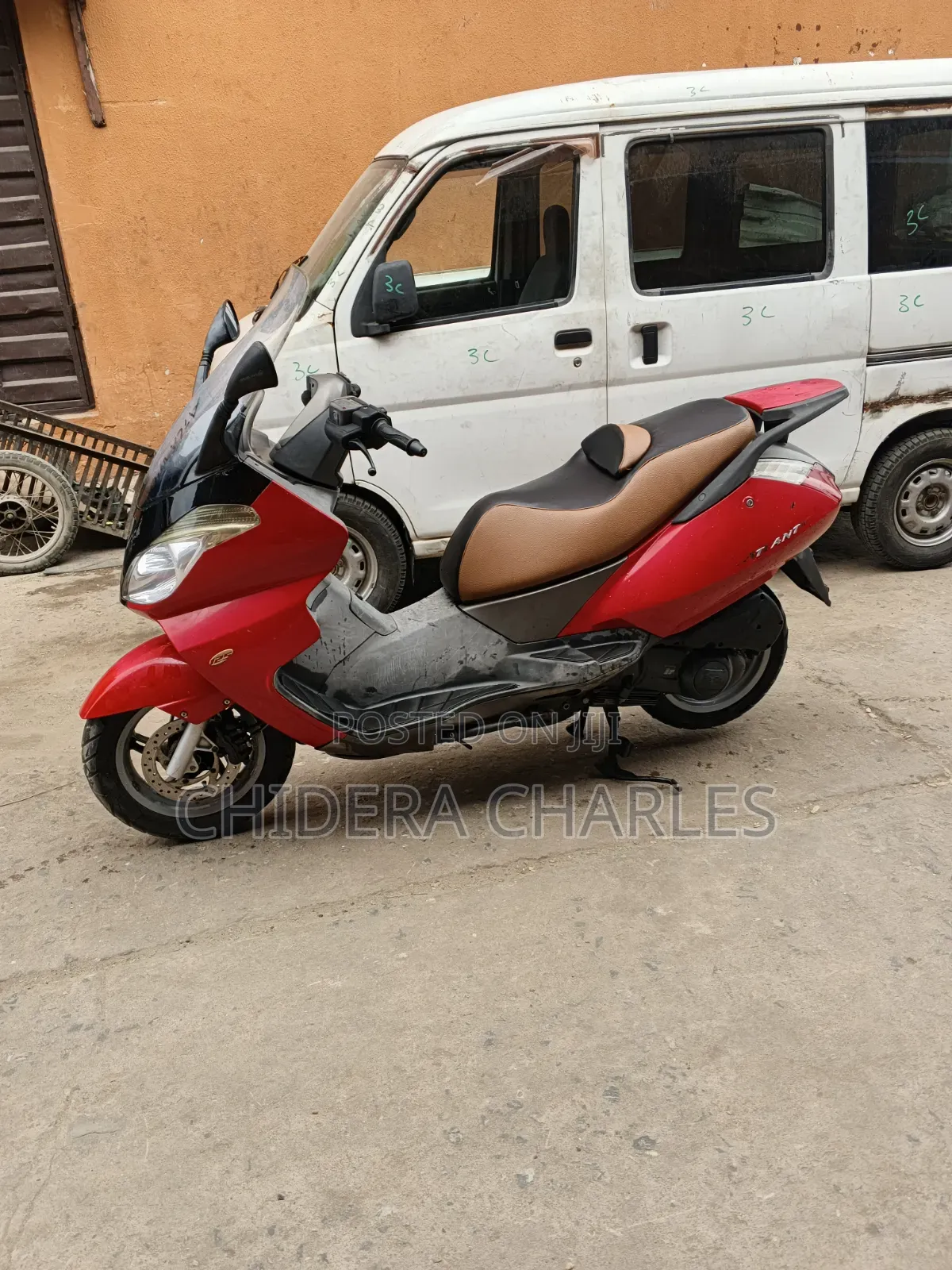 Aprilia Atlantic 2018 Red
