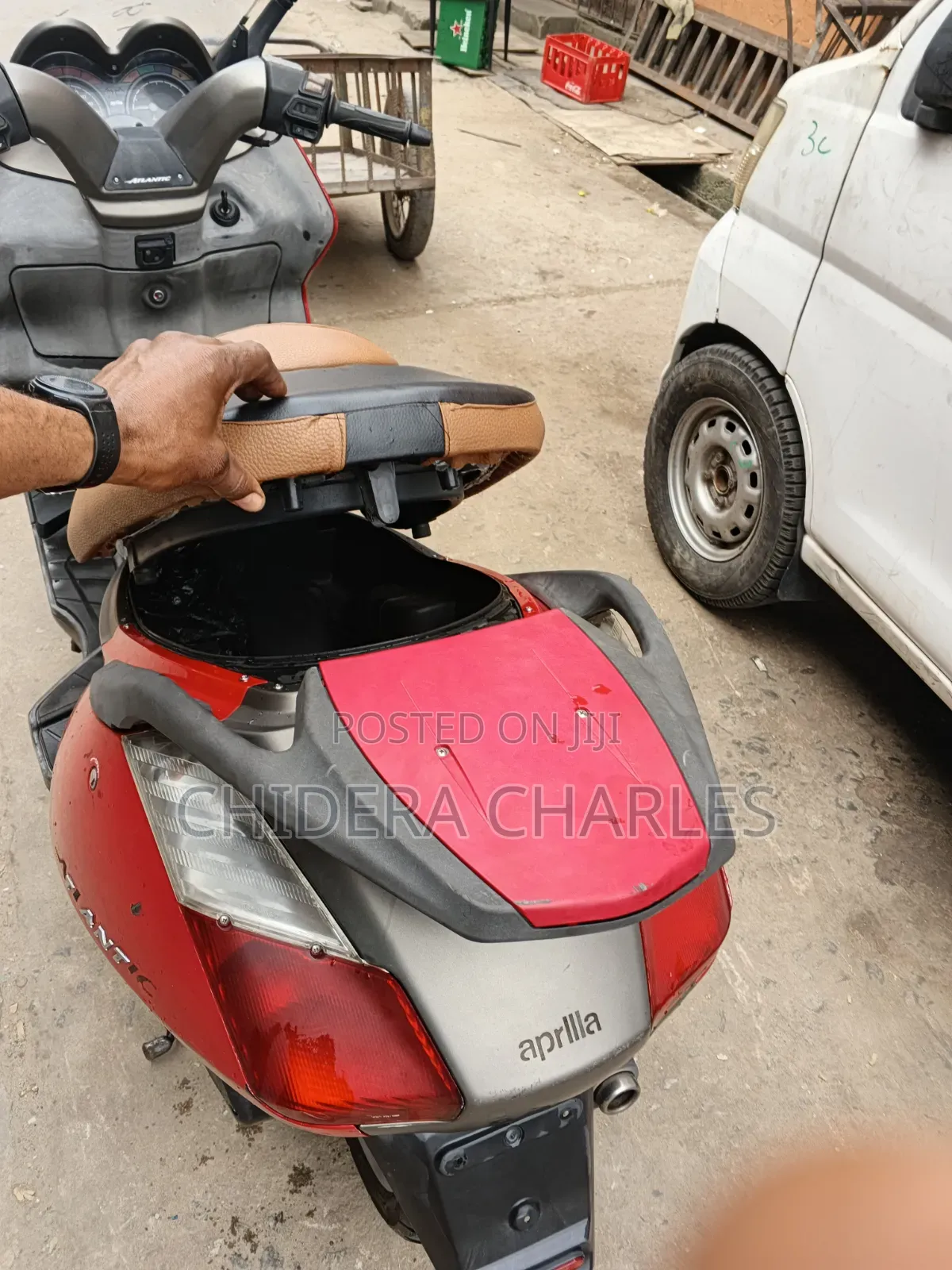 Aprilia Atlantic 2018 Red