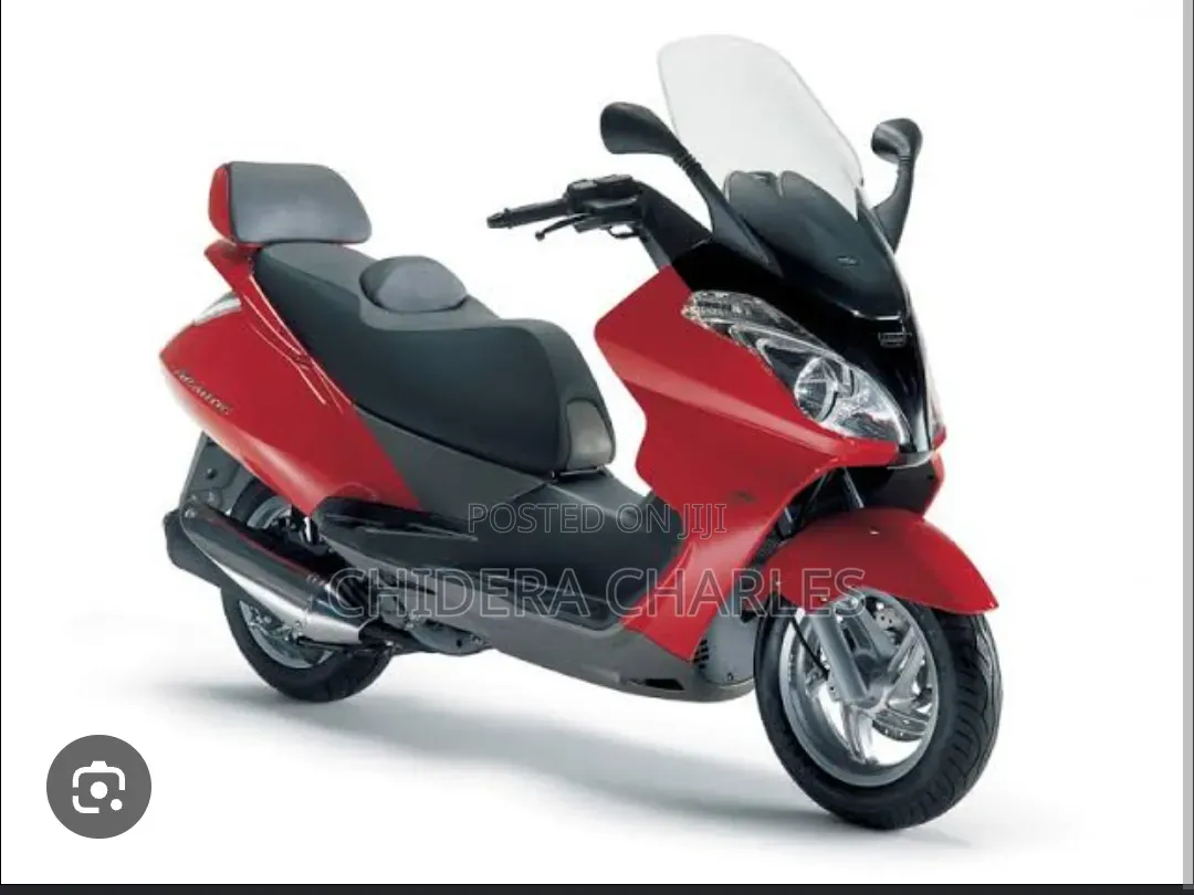 Aprilia Atlantic 2018 Red