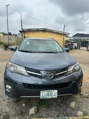 Toyota RAV4 2014 Blue