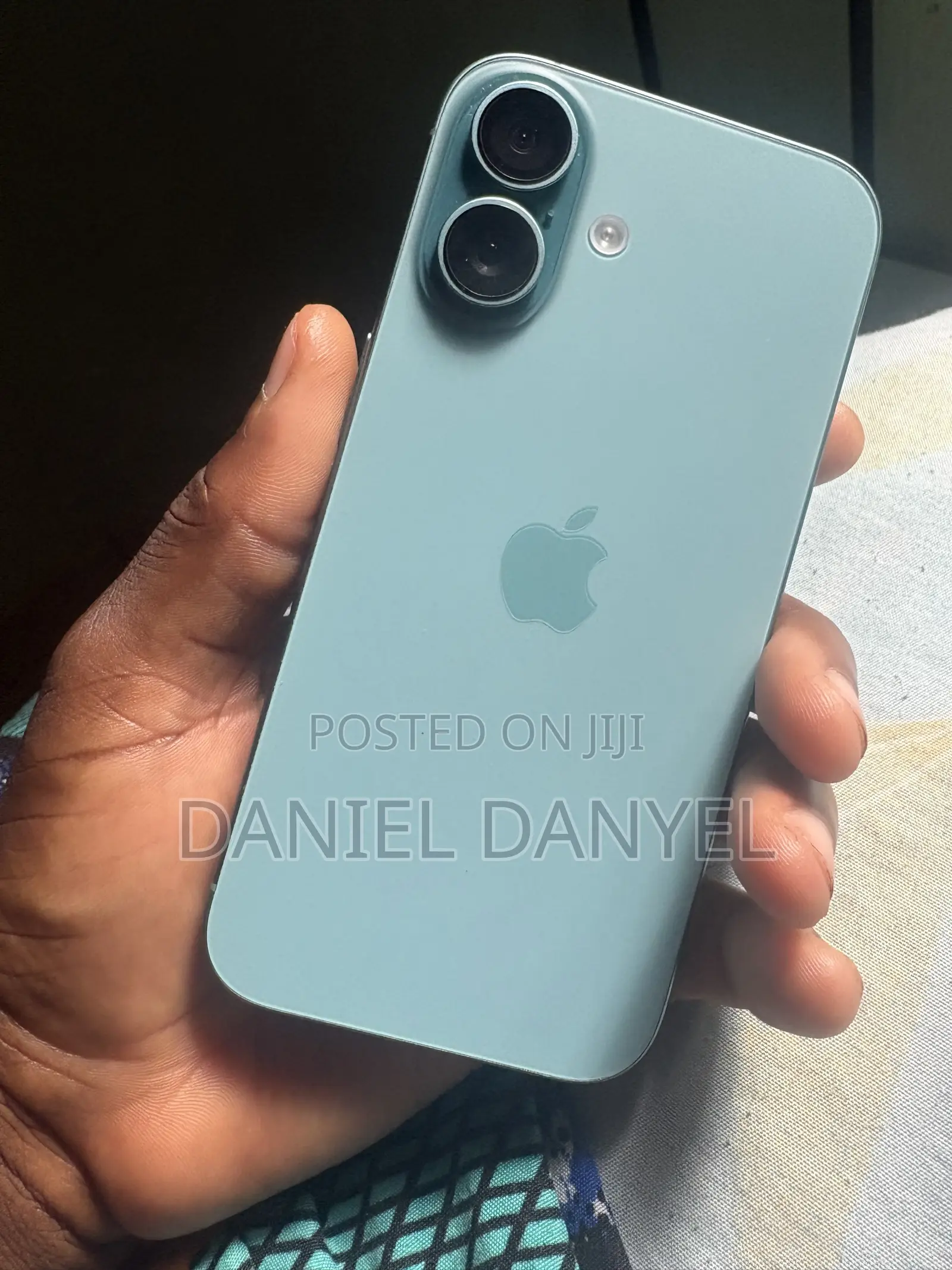 New Apple iPhone 16 128 GB Green