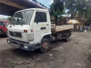Man Volks Tipper Truck 6 Tyres (Foreign Used)