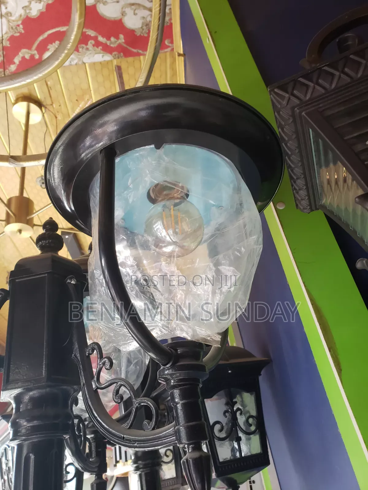 Outdoor Standing Light