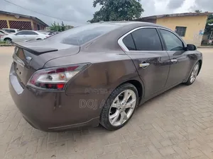 Nissan Maxima 2012 Brown