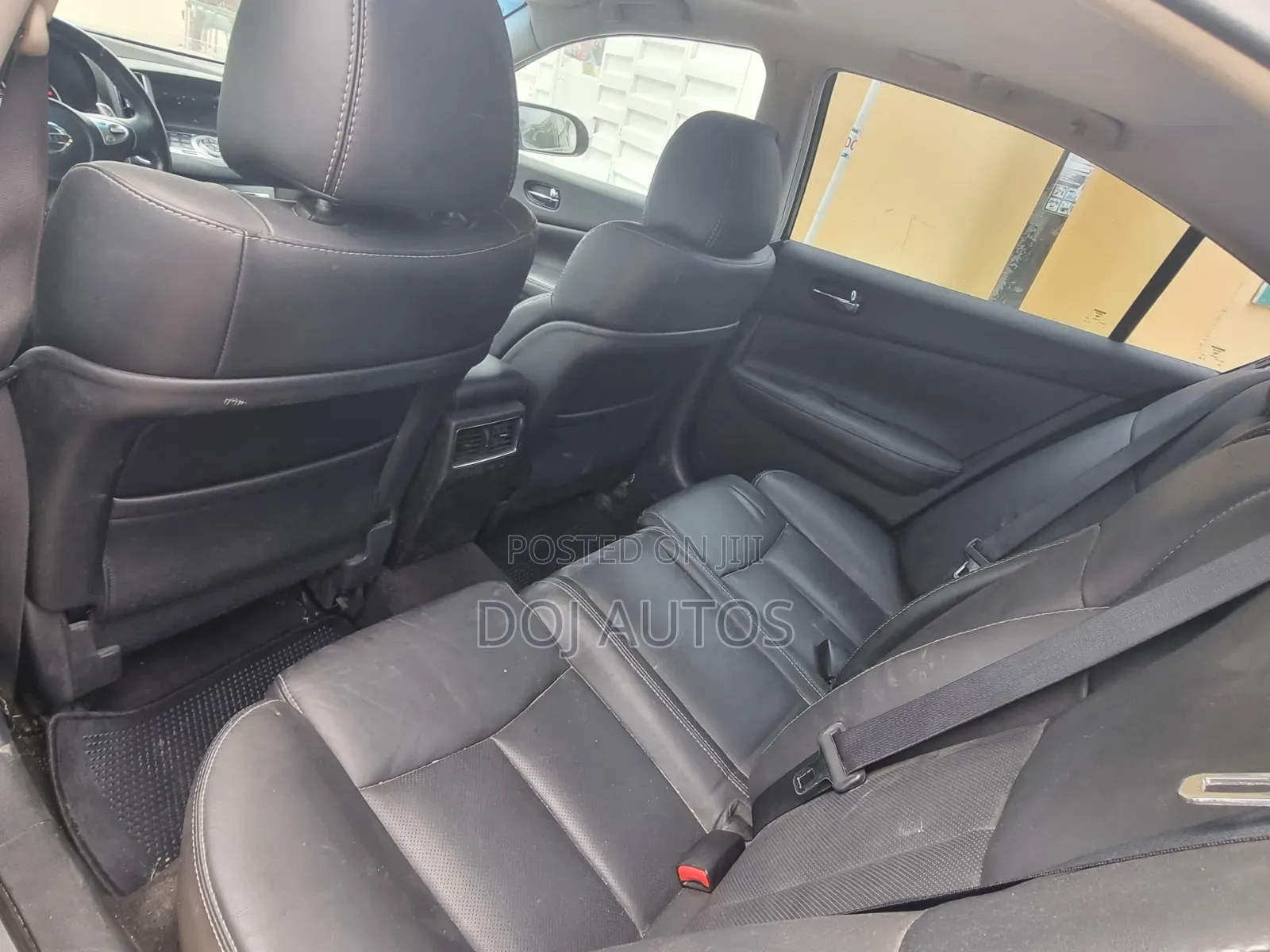 Nissan Maxima 2012 Brown