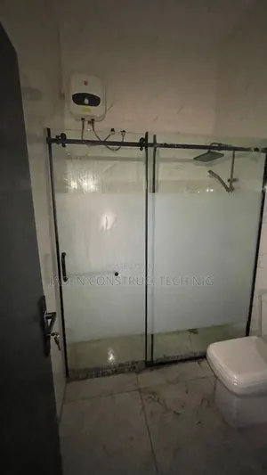 Clear Tempered Glass Shower