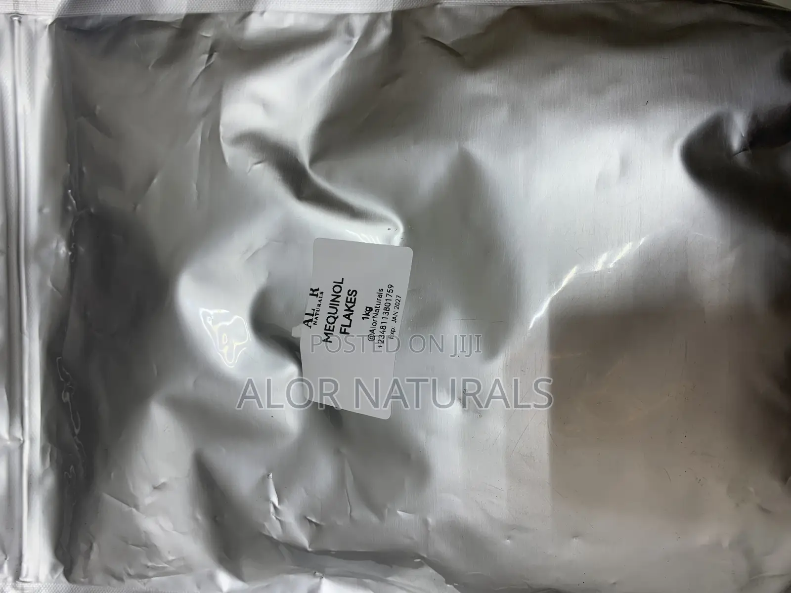 Mequinol Flakes