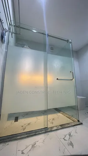 Affordable Modern Shower Cubicle