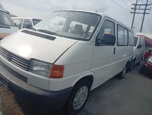 Volkswagen Transporter 2004 White