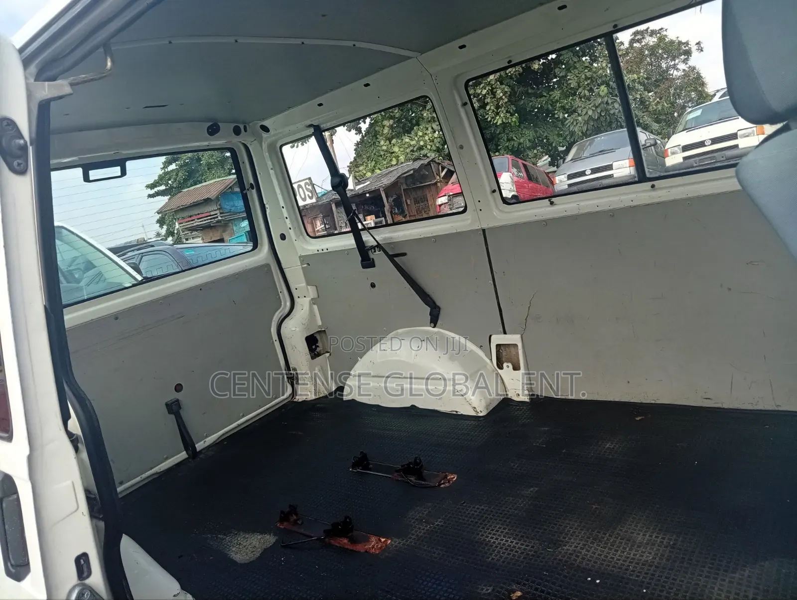 Volkswagen Transporter 2004 White