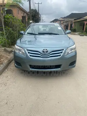 Toyota Camry LE 4dr Sedan (2.5L 4cyl 6AM) 2010 Green