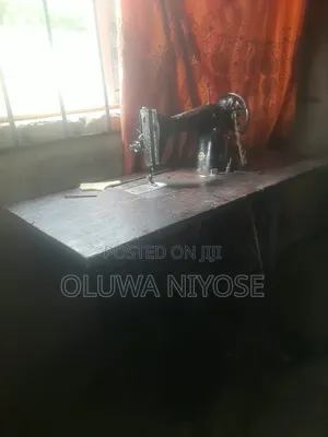 Manual Sewing Machine