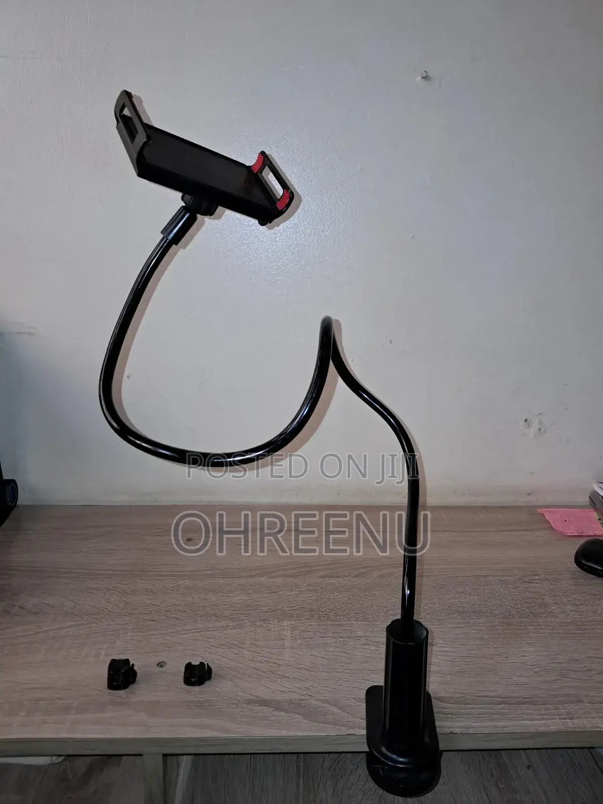 Adjustable Multipurpose Bendable Phone Tab Holder, Used, Negotiable
