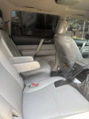 Toyota Highlander 2011 Gray