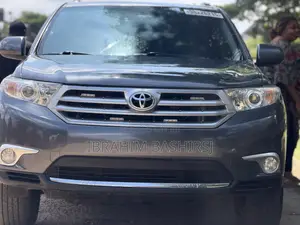 Toyota Highlander 2011 Gray