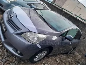 Toyota Verso 2011 Blue