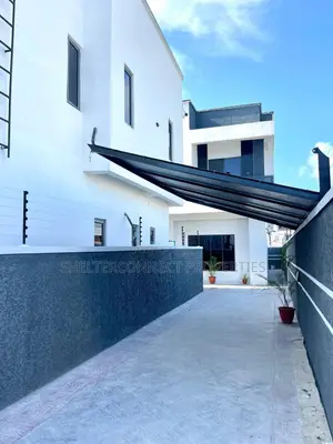 4bdrm Duplex in Ikota for rent